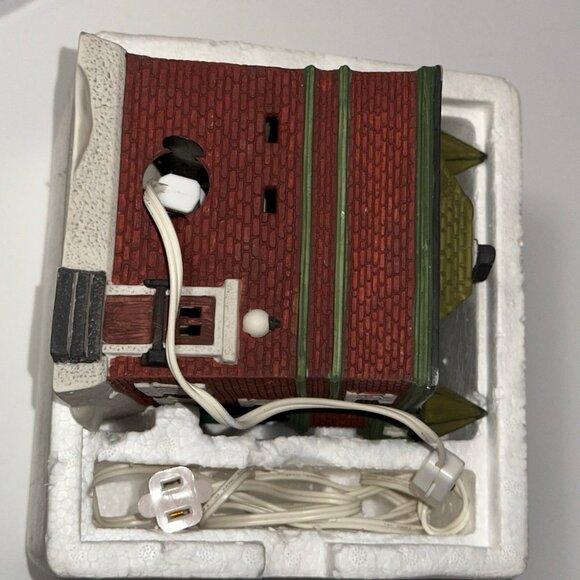 VINTAGE HERITAGE VILLAGE POLICE STATION - Picture 6 of 8